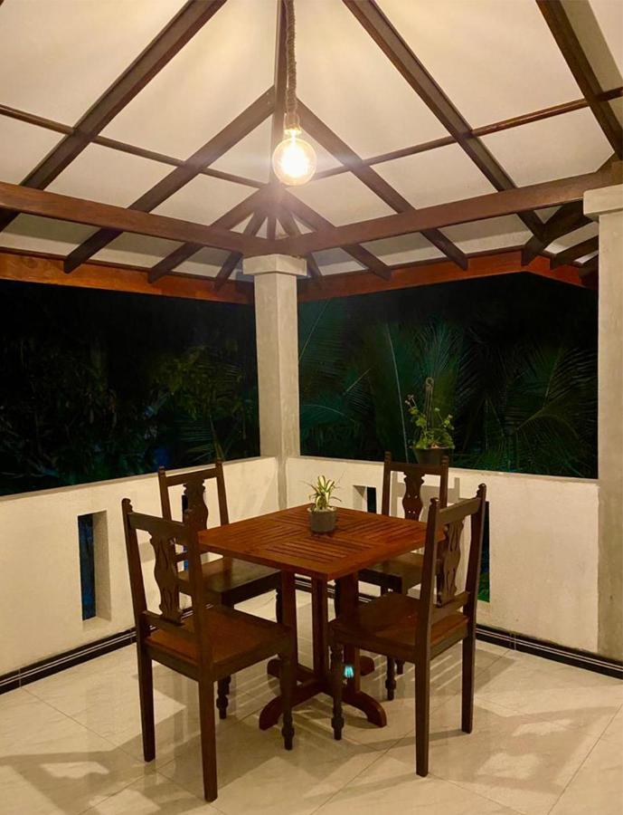 Nilupul Villa 앰발랑고다 외부 사진